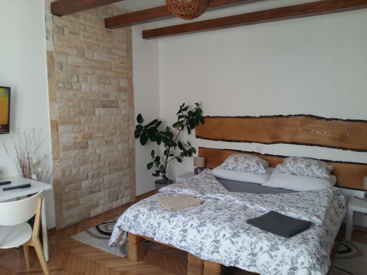 Apartmani Stonewood Ζάγκρεμπ Εξωτερικό φωτογραφία